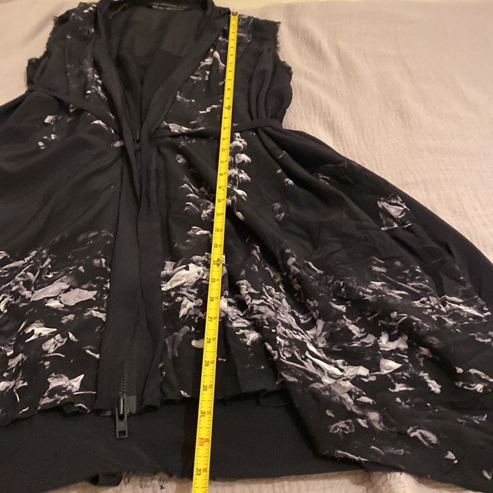 All Saints Lewis Flora Mortis Silk Black and White Asymmetrical Dress. Size 2 - Picture 5 of 7